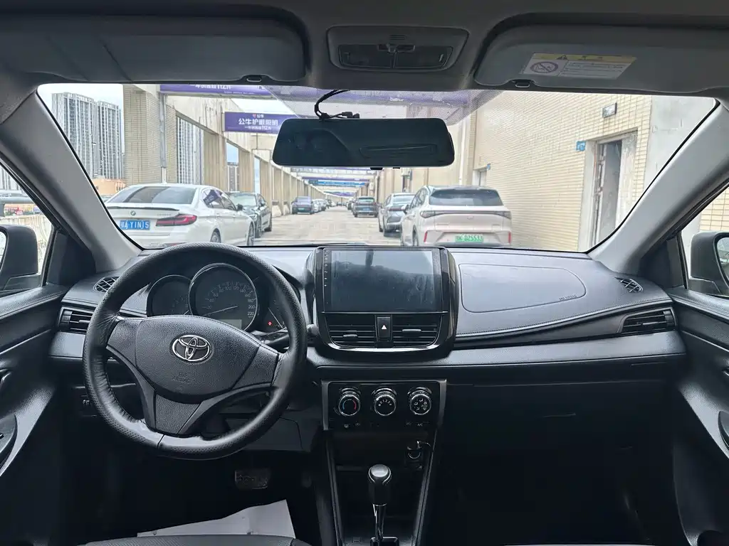 Toyota Vios 2017 — фото 12