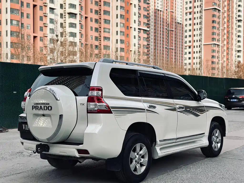 Toyota Prado 2017 — фото 7