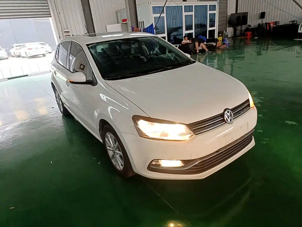 Volkswagen Polo 2016