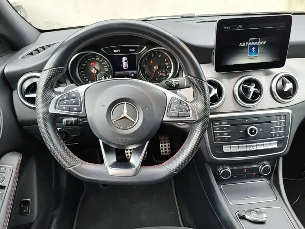 Mercedes-Benz CLA 2017 — фото 11