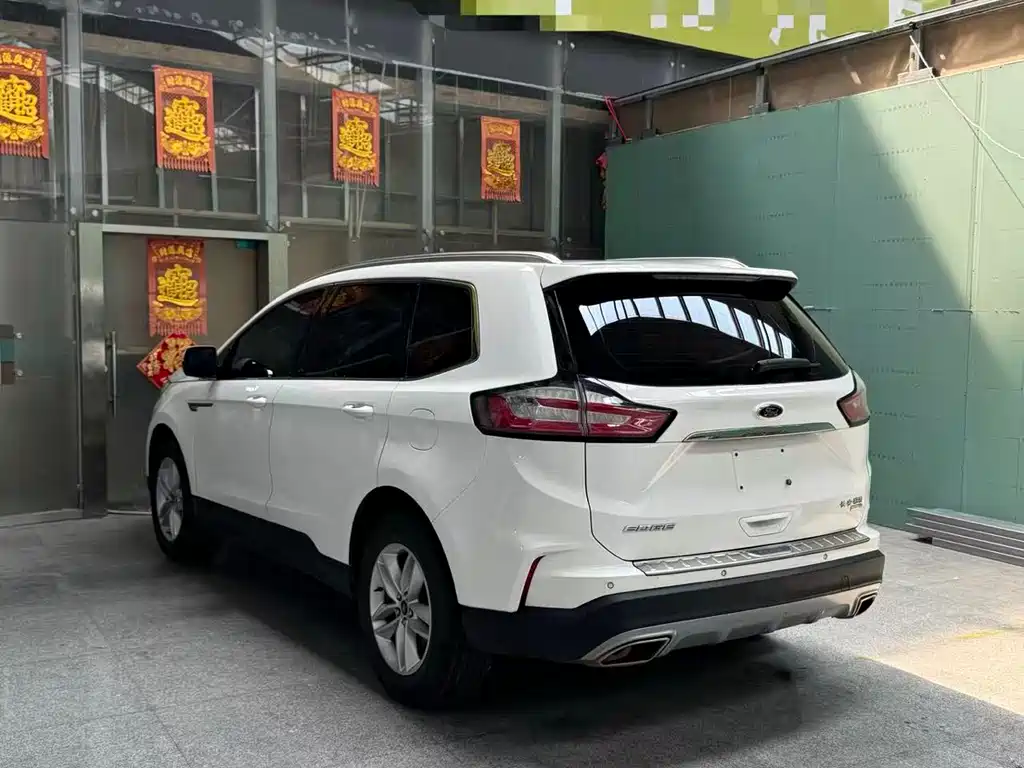 Ford Edge 2020 — фото 10