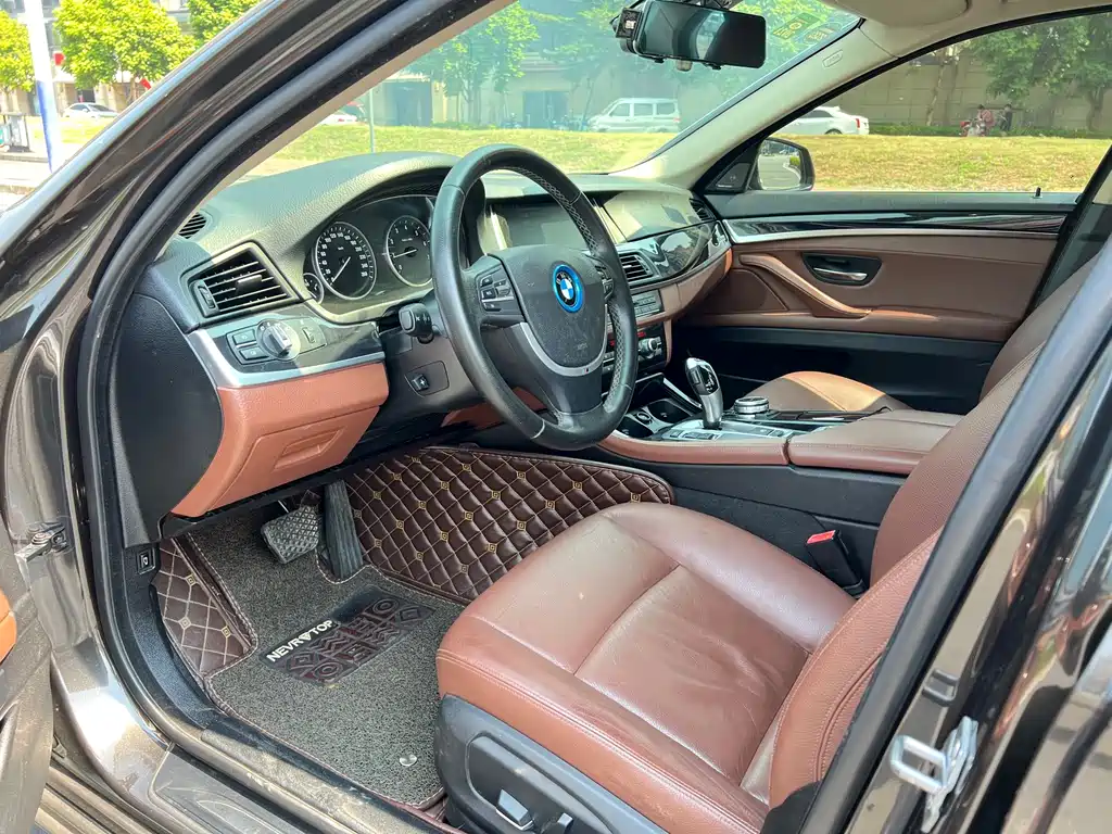 BMW 5 Series 2015 — фото 8