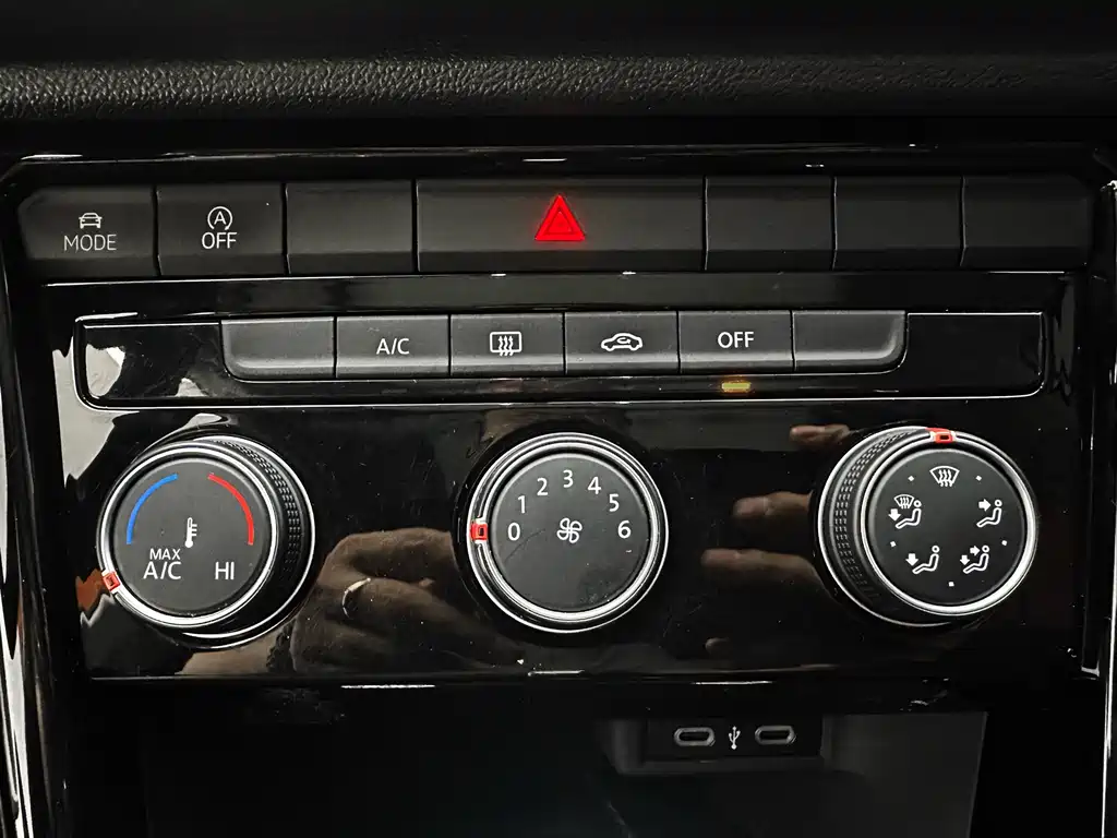 Volkswagen T-Roc 2022 — фото 17