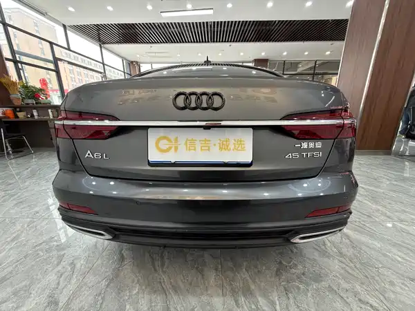Audi A6L 2022