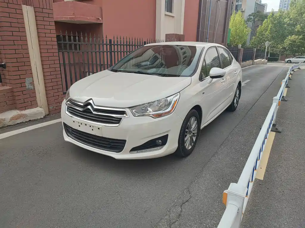 Citroen C4L 2015