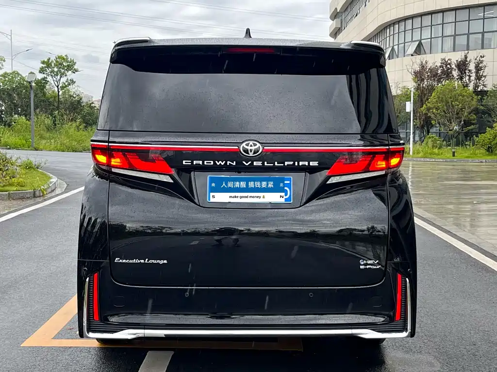 Toyota Vellfire 2024 — фото 5