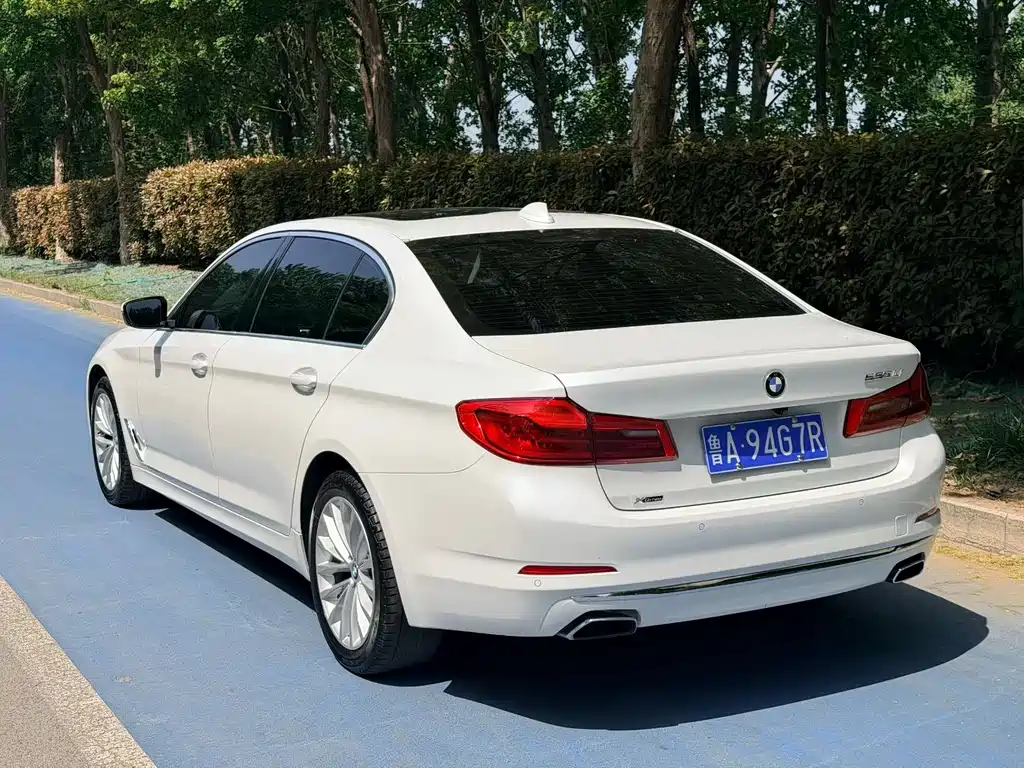 BMW 5 Series 2020