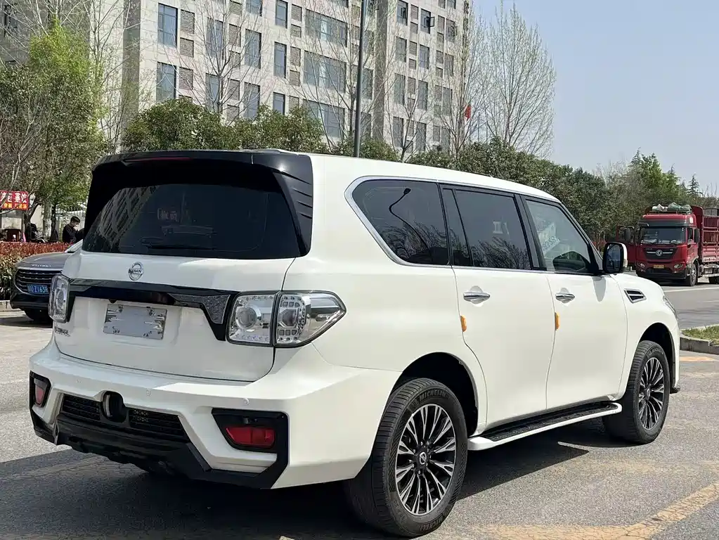 Nissan Patrol 2019 — фото 9