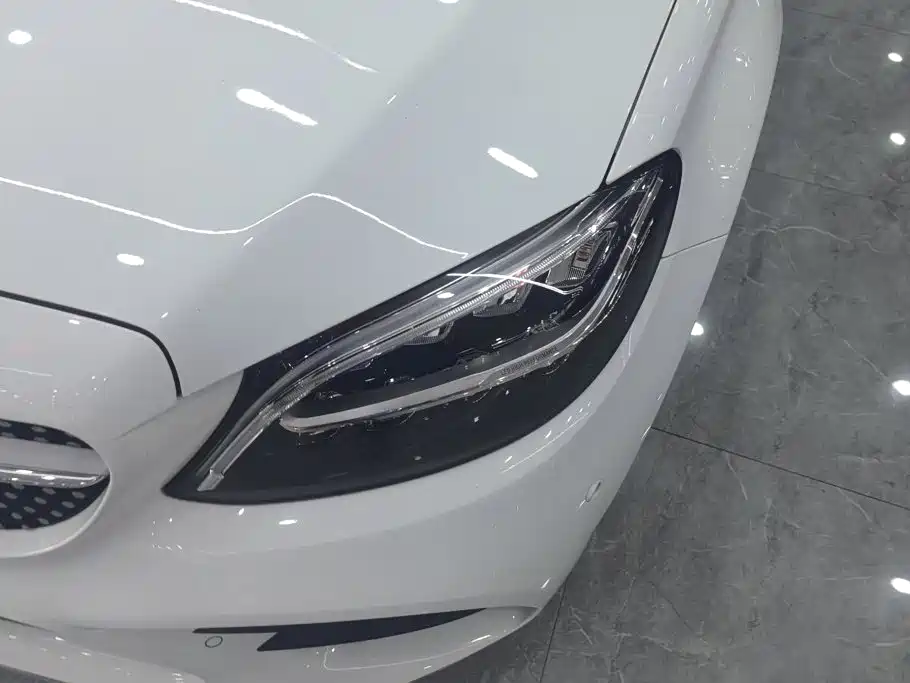 Mercedes-Benz C-Class 2019