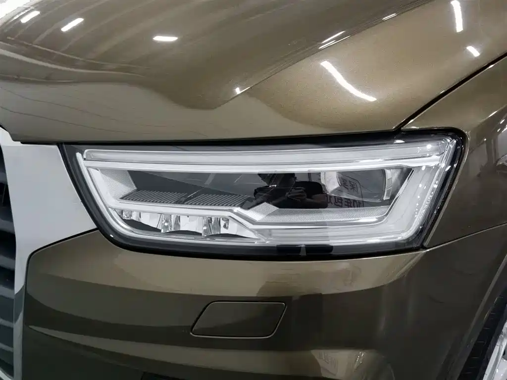 Audi Q3 2018 — фото 7