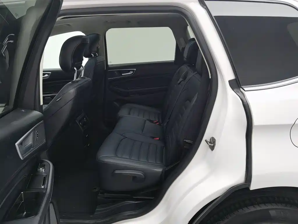 Ford Edge 2015 — фото 15