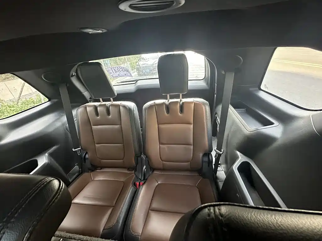 Ford Explorer 2014 — фото 11