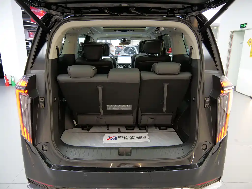 GAC Motor Trumpchi M8 2025 — фото 17