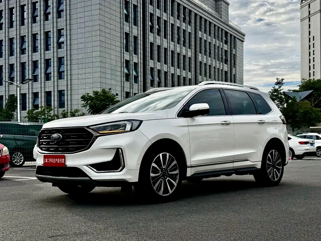 Ford Edge 2022