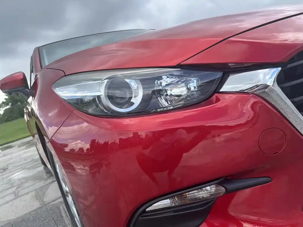 Mazda 3 Axela 2016 — фото 9