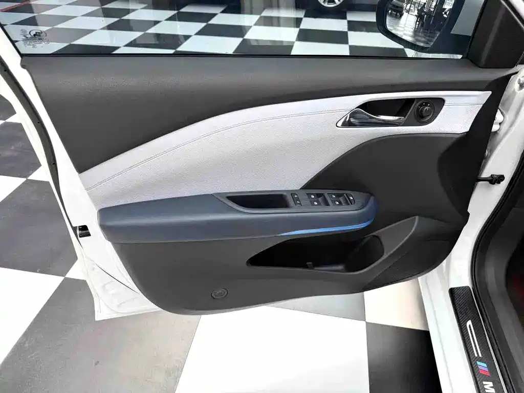 Chevrolet Monza 2023