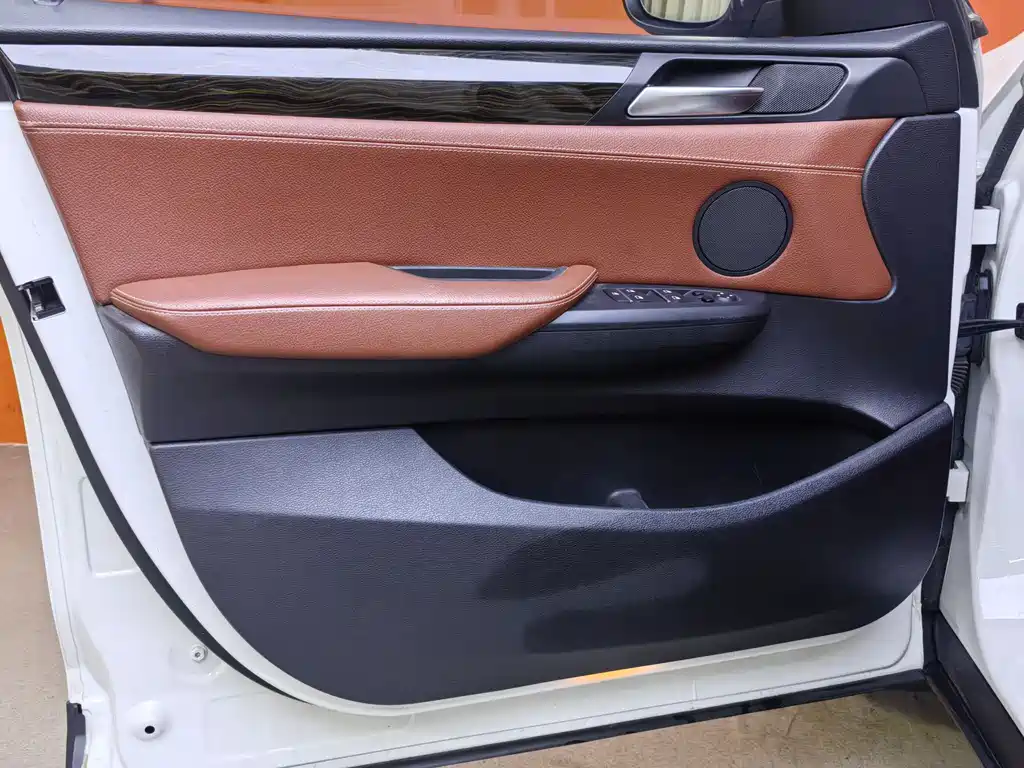 BMW X3 2013 — фото 12