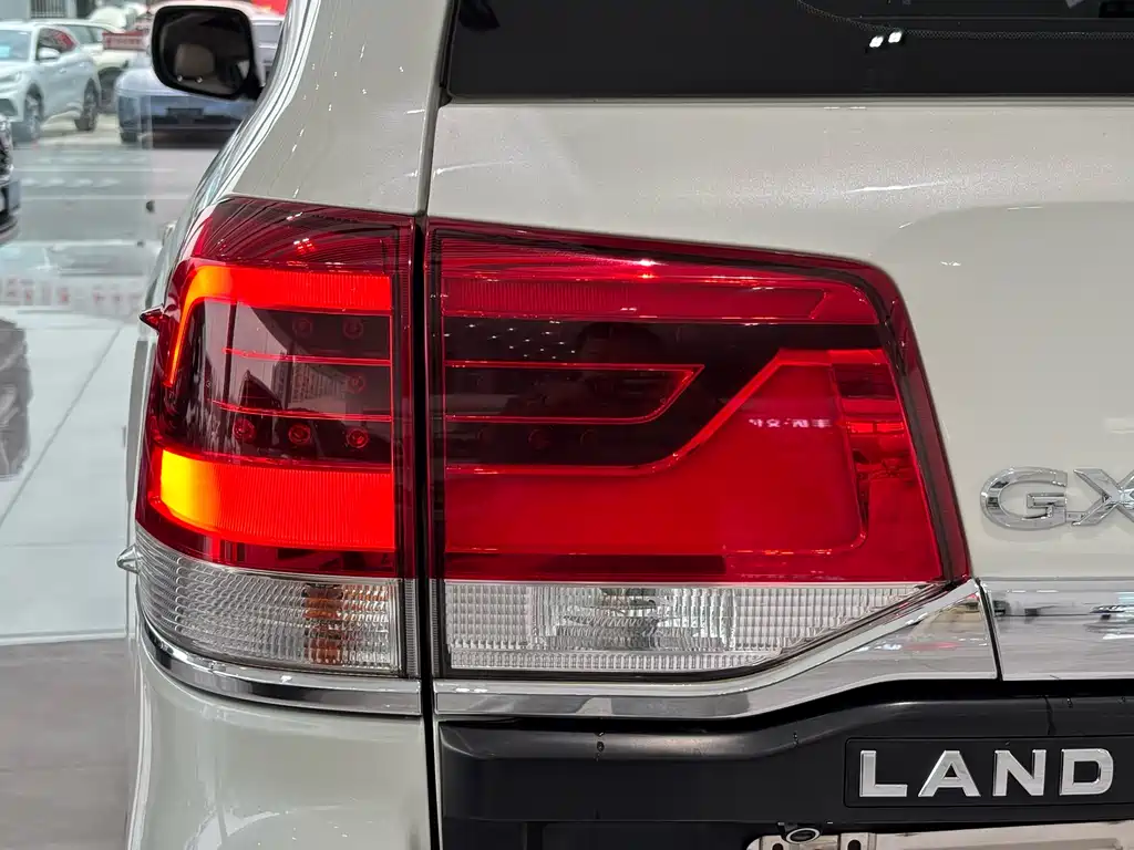 Toyota Land Cruiser 2019 — фото 21