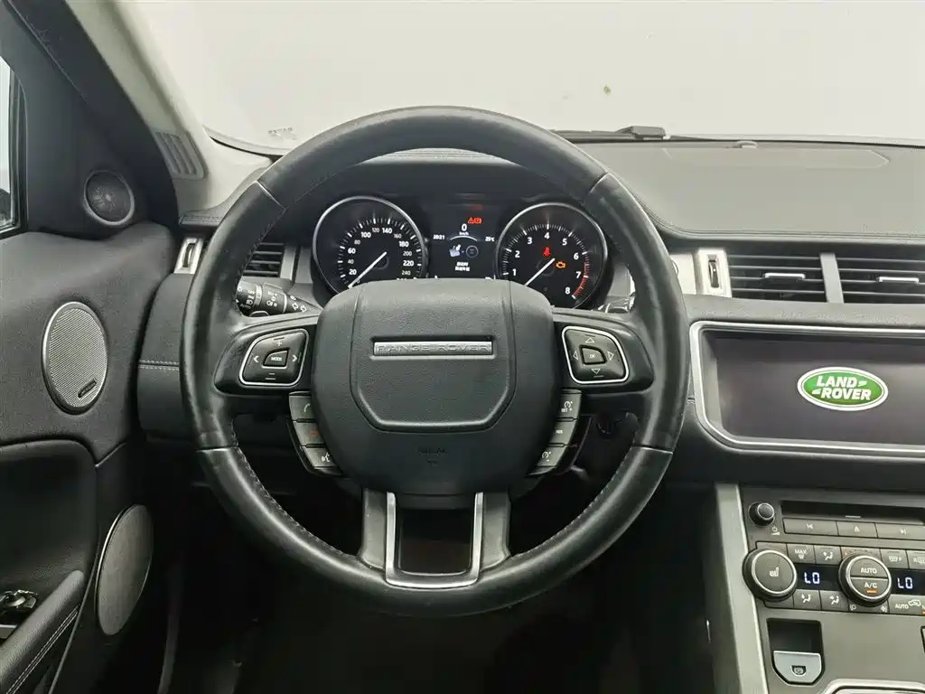 Land Rover Evoque 2018 — фото 11