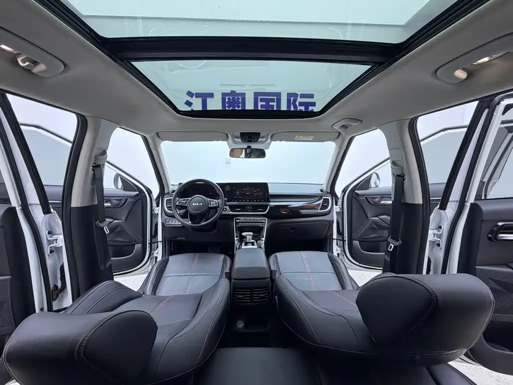 Kia KX3 2023 — фото 15