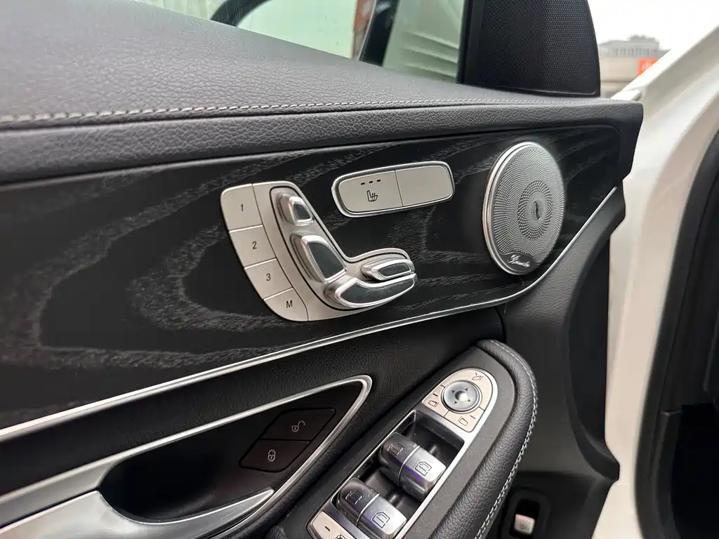 Mercedes-Benz C-Class 2021 — фото 16