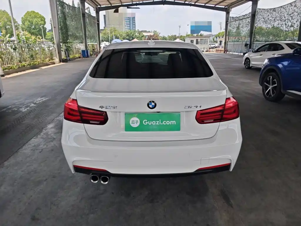 BMW 3 Series 2018 — фото 6