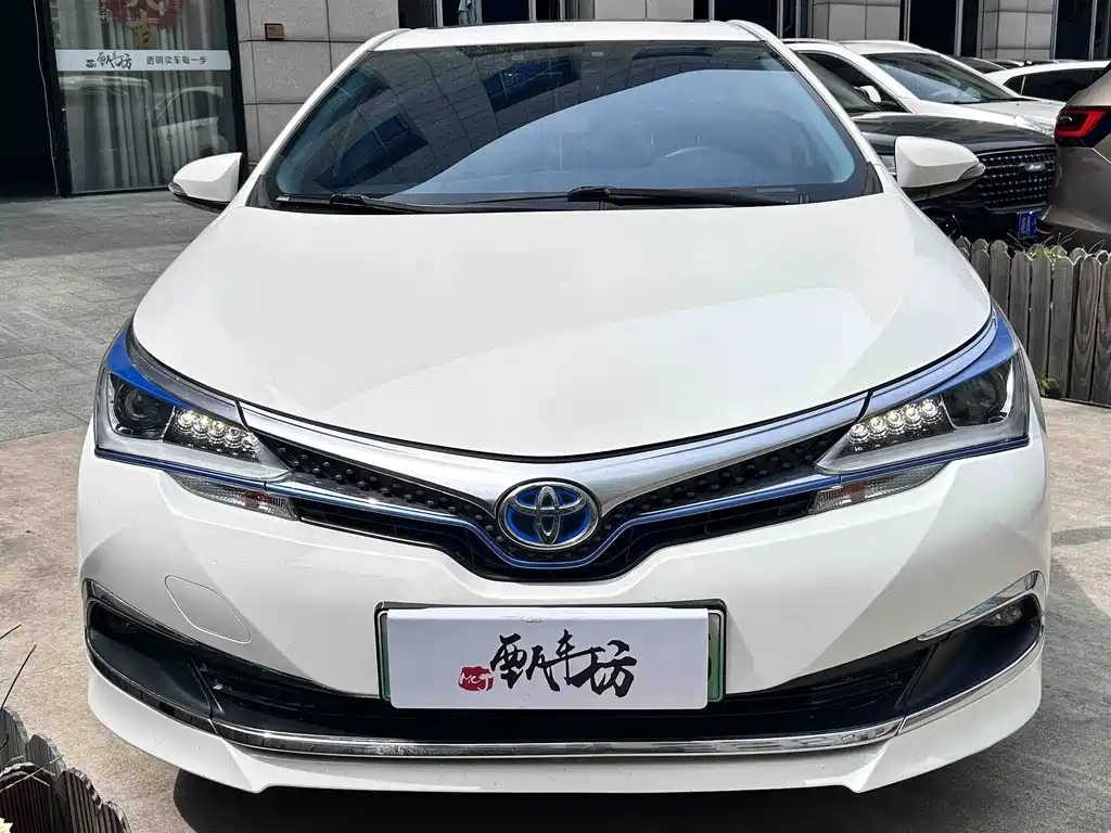 Toyota Corolla Hybrid 2020 — фото 2