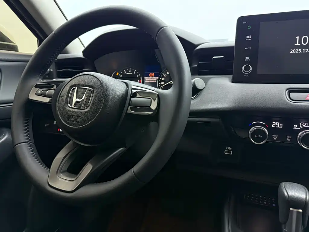 Honda Vezel 2023 — фото 11