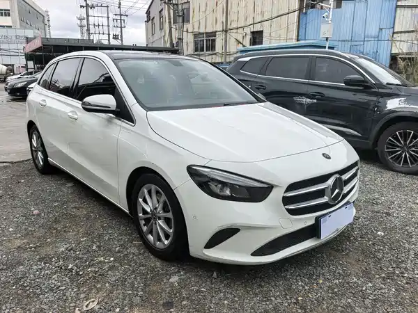 Mercedes-Benz B-Class 2021