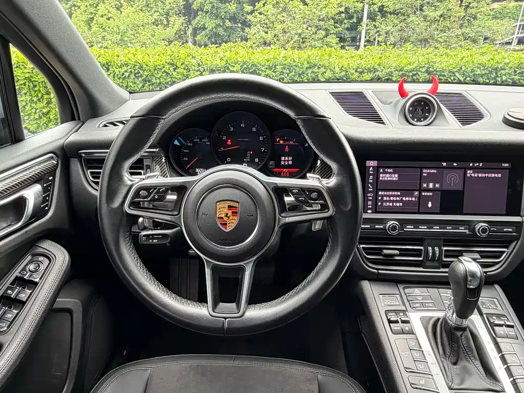 Porsche Macan 2021 — фото 9