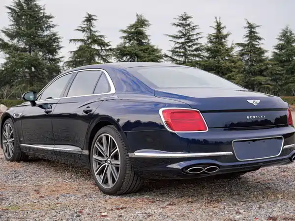 Bentley Flying Spur 2022