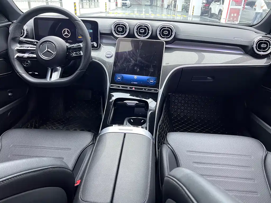 Mercedes-Benz C-Class 2022 — фото 10