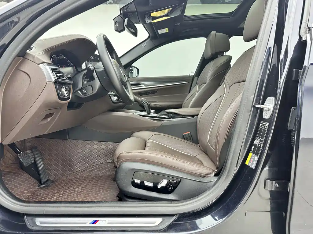 BMW 5 Series New Energy 2022 — фото 17