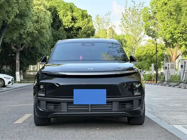 Li Auto L8 2024