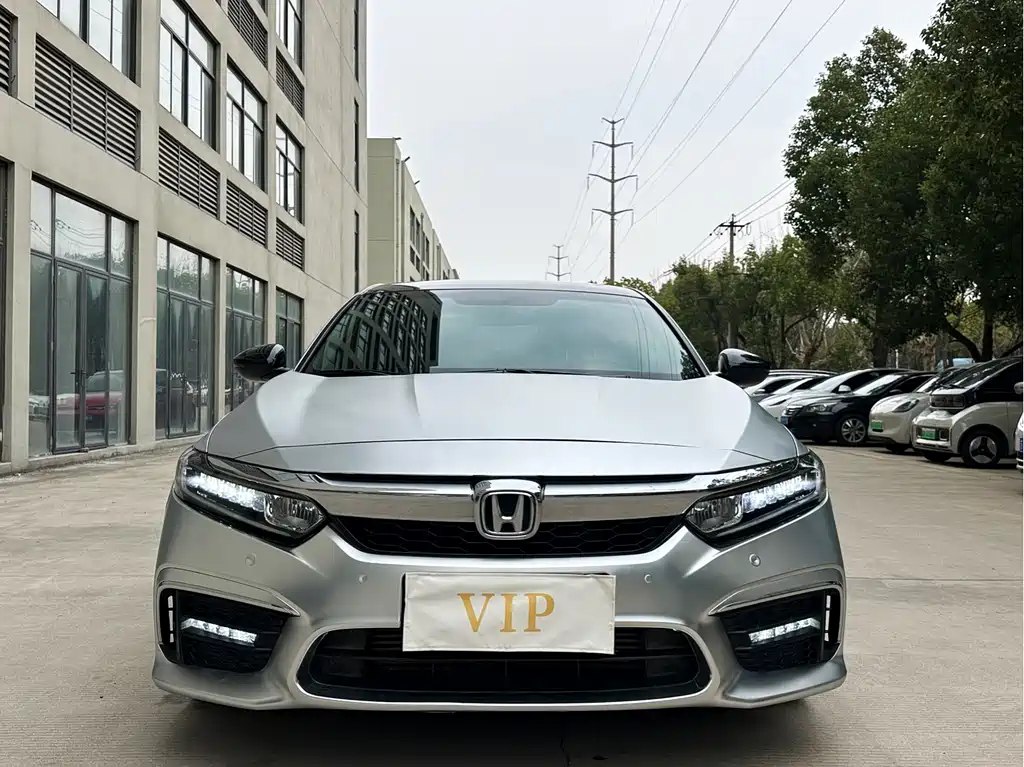 Honda Inspire 2019 — фото 2