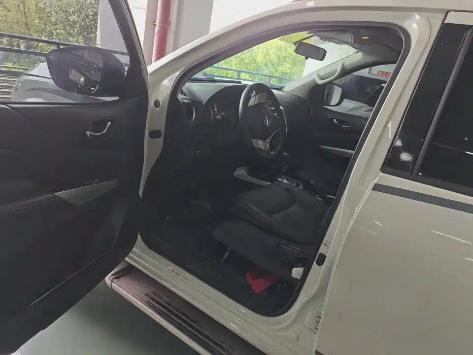 Nissan Terra 2023