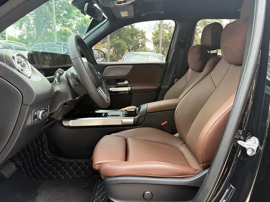 Mercedes-Benz GLB 2023 — фото 13