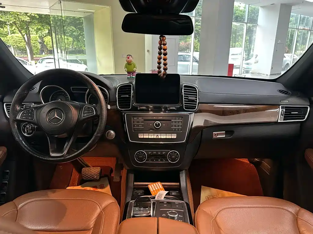 Mercedes-Benz GLS 2018 — фото 9