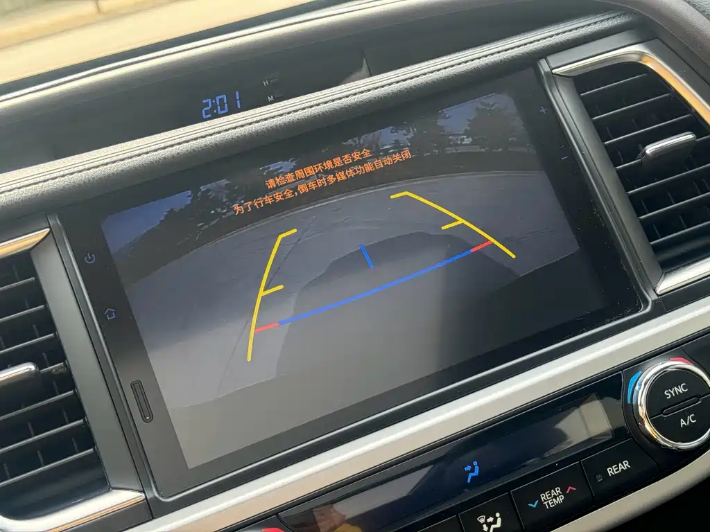 Toyota Highlander 2019 — фото 11