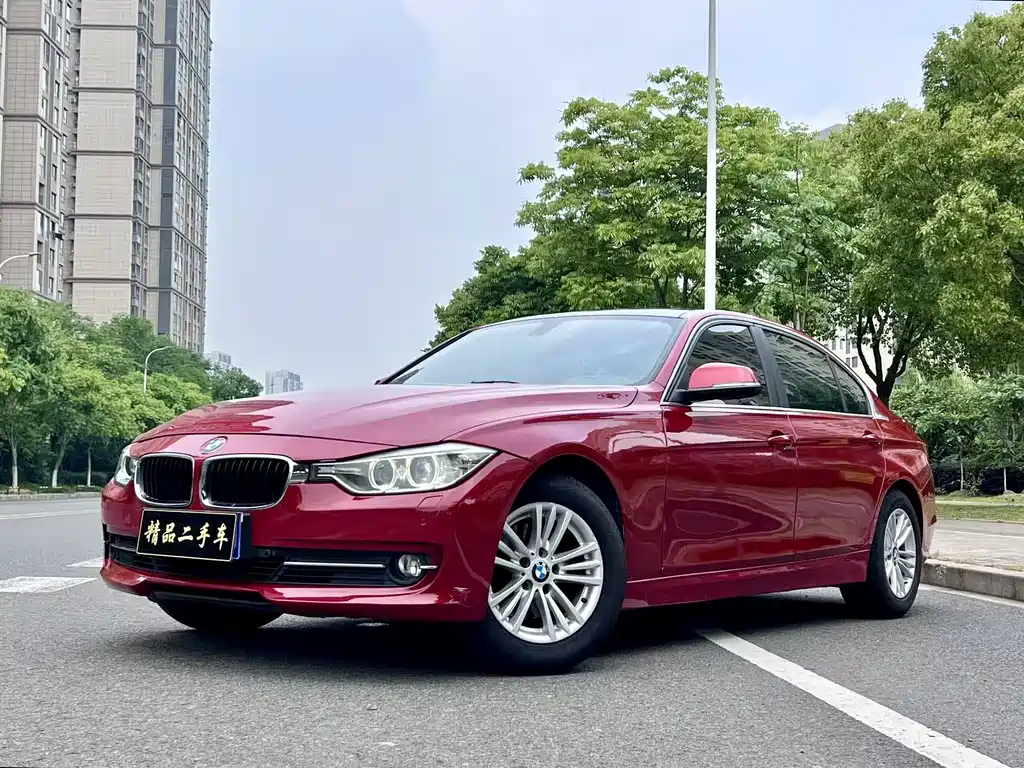 BMW 3 Series 2013 — фото 1
