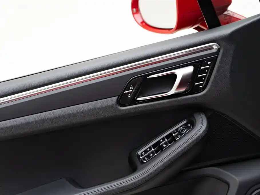 Porsche Macan 2025 — фото 15