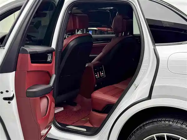 Porsche Cayenne New Energy 2023