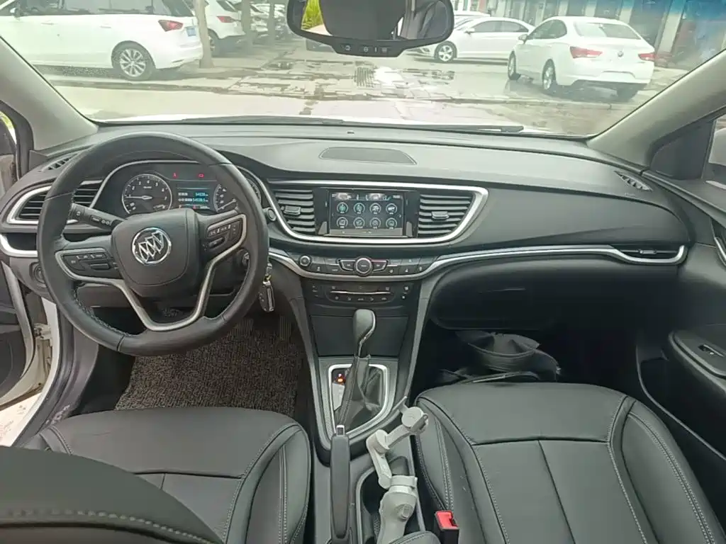Buick Excelle 2019 — фото 10
