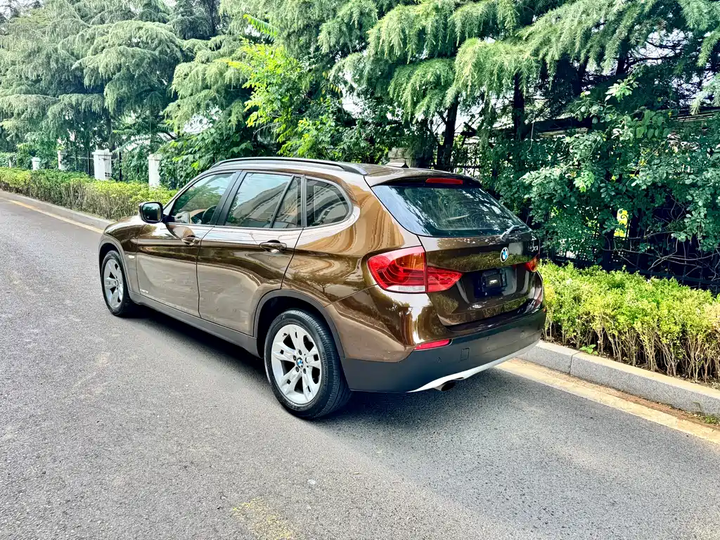 BMW X1 2012 — фото 3
