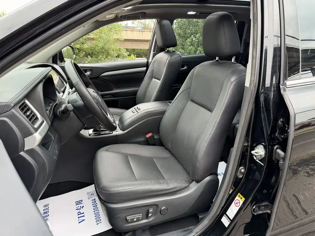 Toyota Highlander 2016 — фото 10