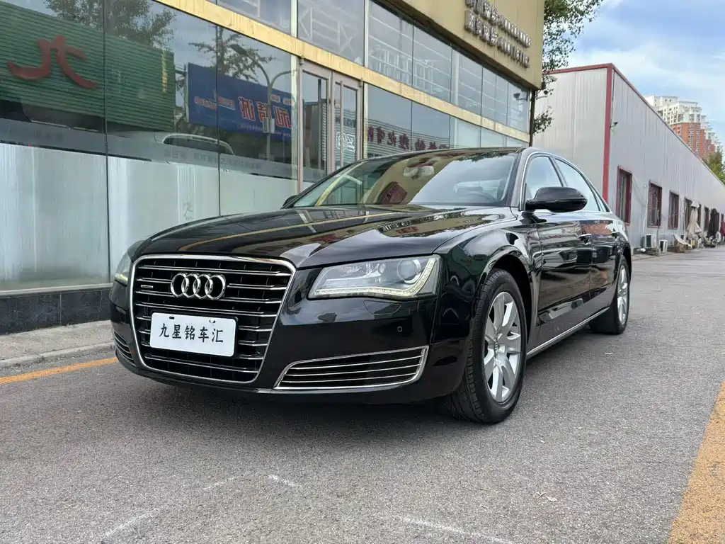 Audi A8 2012