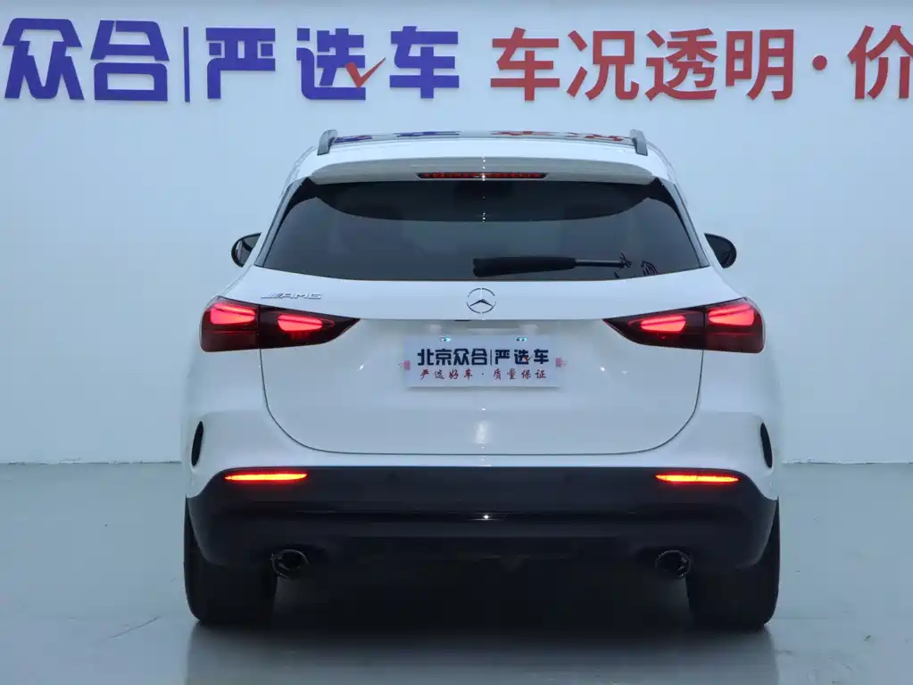 Mercedes-Benz GLA AMG 2025 — фото 19