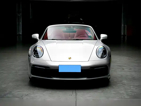 Porsche 911 2023