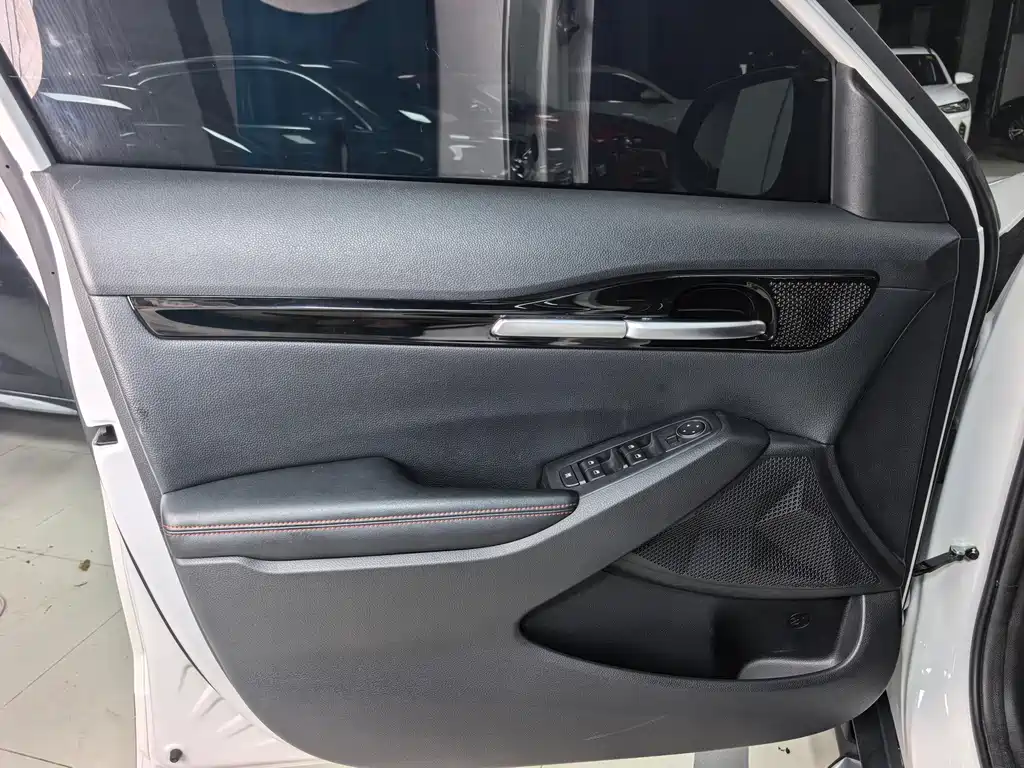 Kia KX3 2023 — фото 10