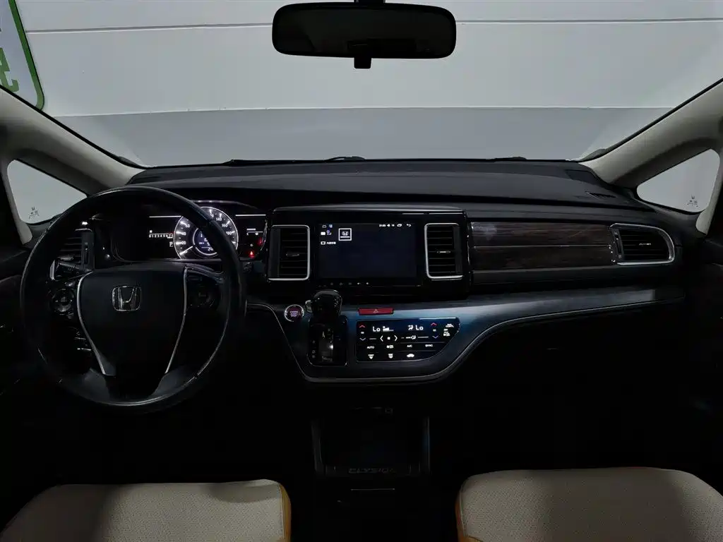 Honda Elysion 2018 — фото 5